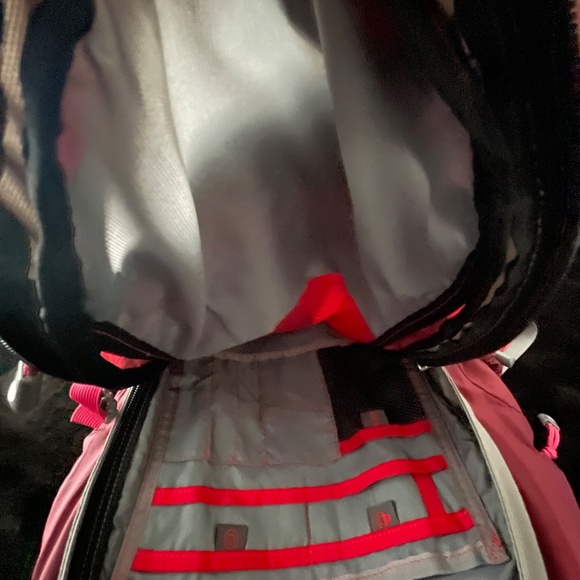 North Face Recon Backpack Red, Gray and Black - Picture 4 of 6